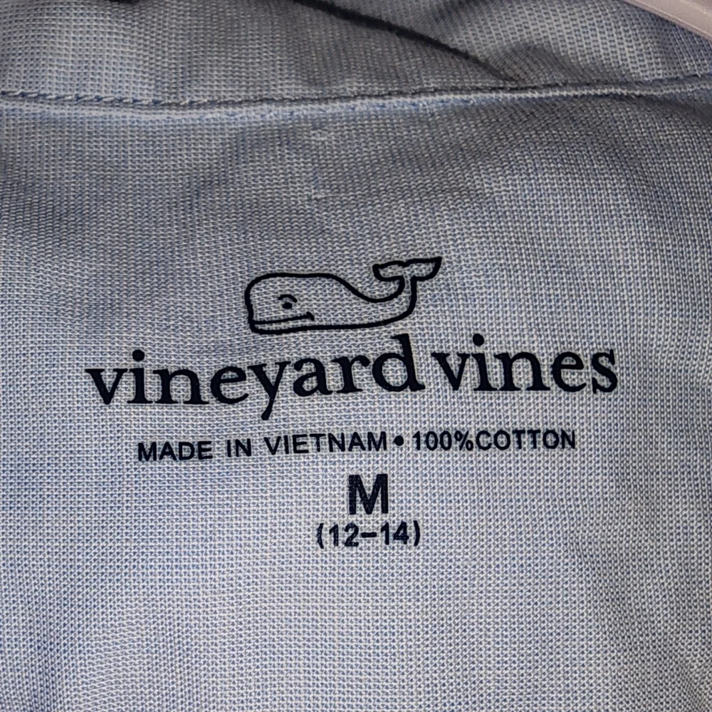 Vineyard Vines Button-Up, Boy's Med - Picture 4 of 4